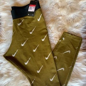 Nike leggings